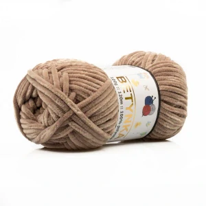 Betynka velbloudí č.317 – žinylková příze na háčkování